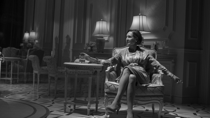 Laurie Metcalf in “Three Tall Women” Laurie Metcalf in “Three Tall Women”